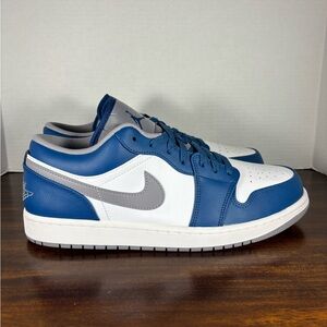 Air Jordan 1 Low